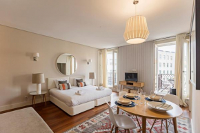 Palácio das Cardosas Studio by LovelyStay